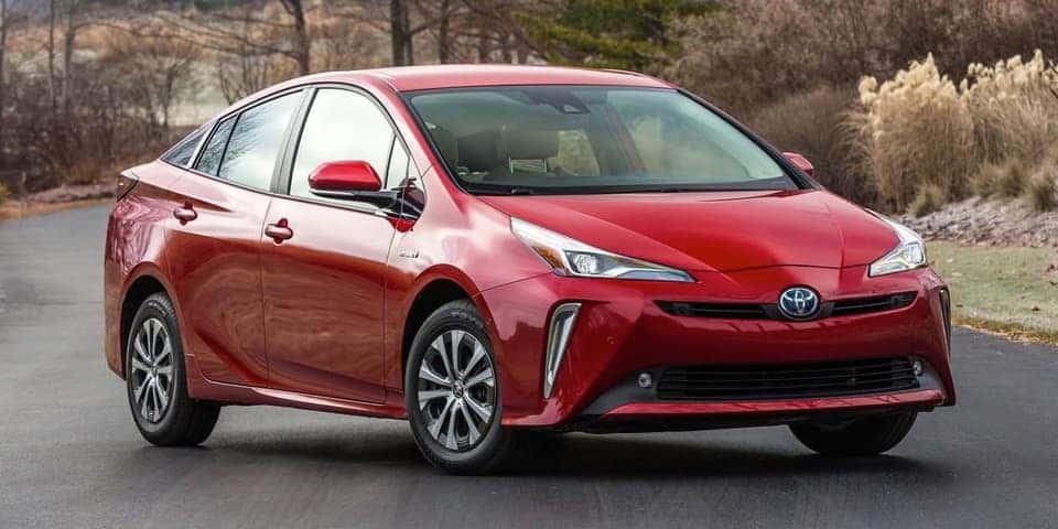 Corolla deals prius 2020