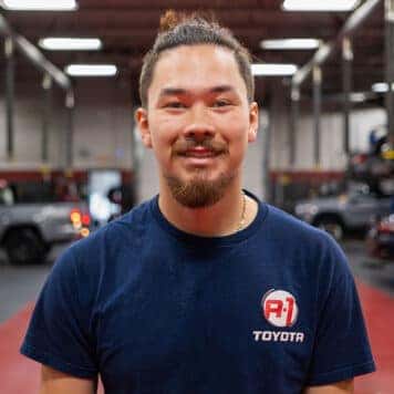 Viateur Miles Hwang