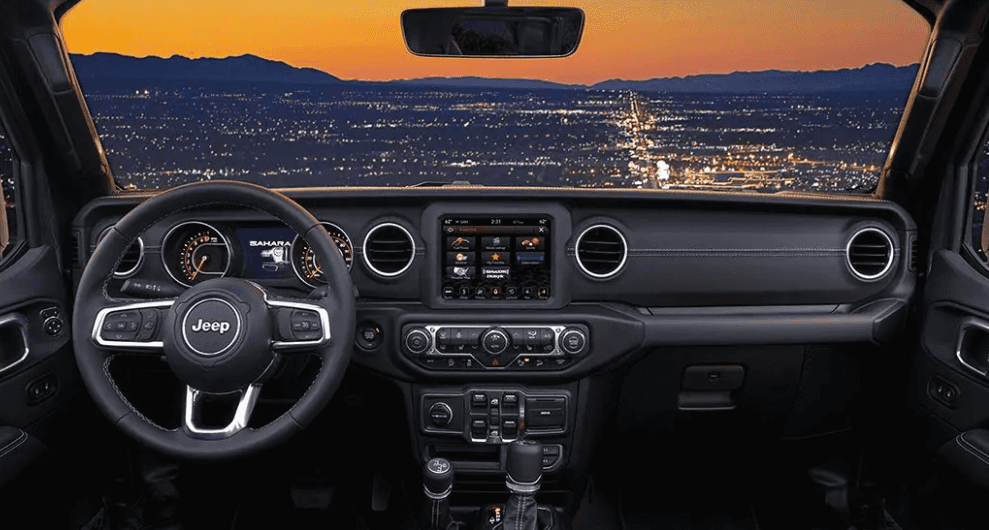 2019 Jeep Wrangler Interior Features & Space | Jeep Tinley Park