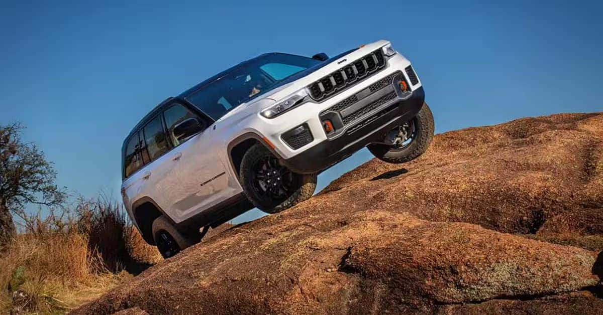 2026-Jeep-Grand-Cherokee_EXT-1