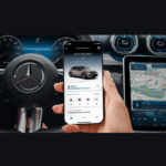 Imagen de los servicios para vehículos conectados de Mercedes-Benz con un smartphone y el salpicadero