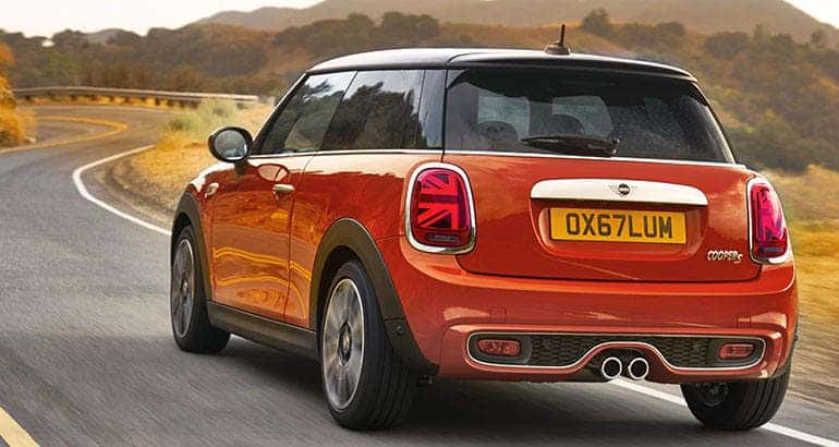 2019 Mini Cooper Gets Cosmetic and Tech Upgrades That Add Personality ...