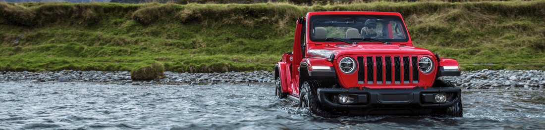 Jeep Wrangler vs Ford Bronco