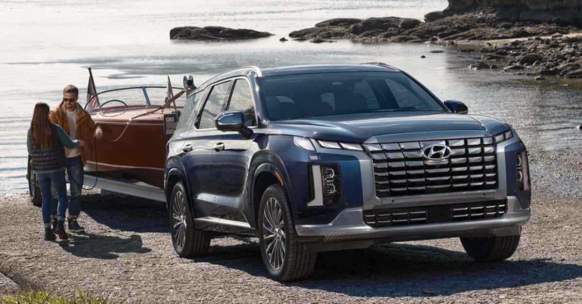 2025 Hyundai Palisade vs. Ford Explorer SUV Comparison