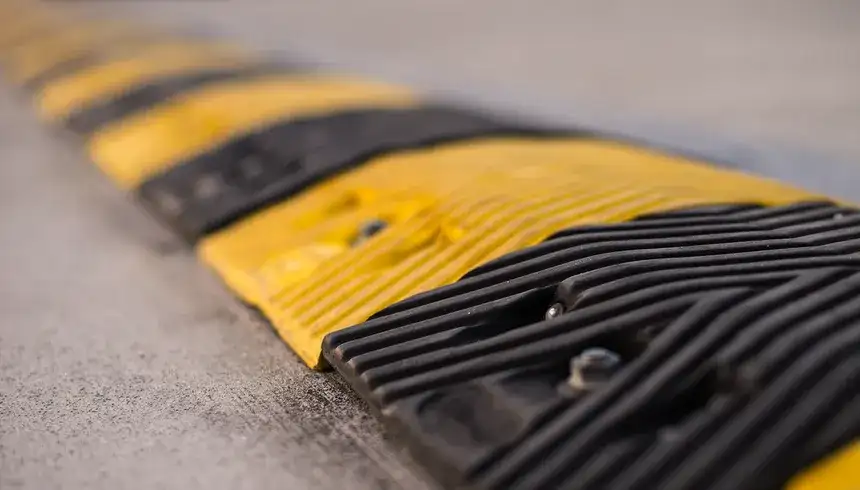 speed bumbs