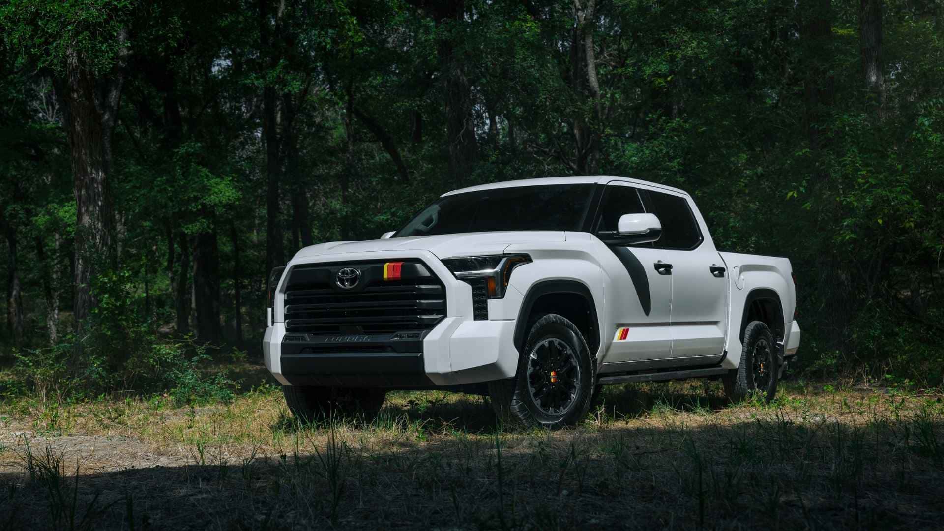 Toyota Tundra Vs Ford F-150 Comparison For Truck Buyers