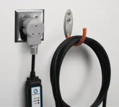 nissan leaf power outlet