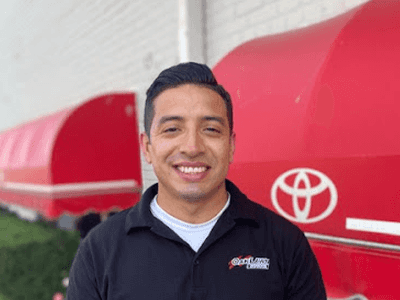 Juan Vazquez - Service Manager