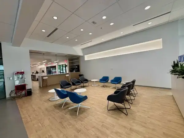 Premier Honda Lobby