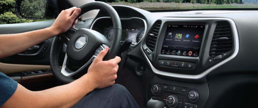 Phone Features, Chrysler Uconnect®