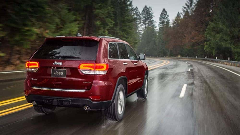 2019 Jeep Grand Cherokee driving in the rain