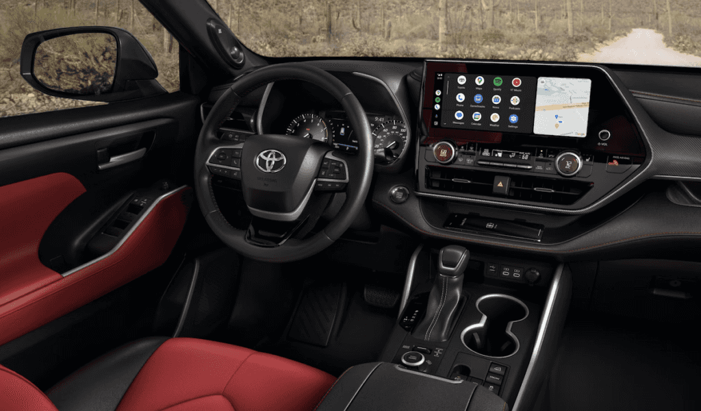 The 2024 Nissan Pathfinder vs. Toyota Highlander Toyota of Orlando