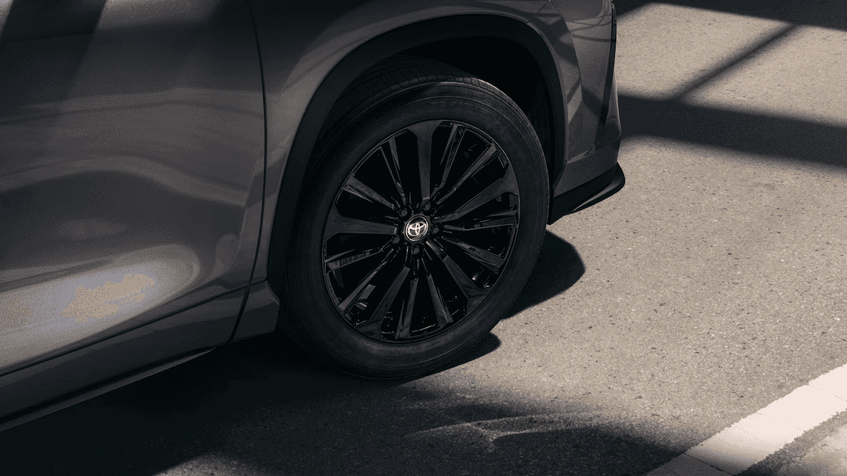 Your handbook for Toyota Highlander Tire Pressure | Toyota of Orlando